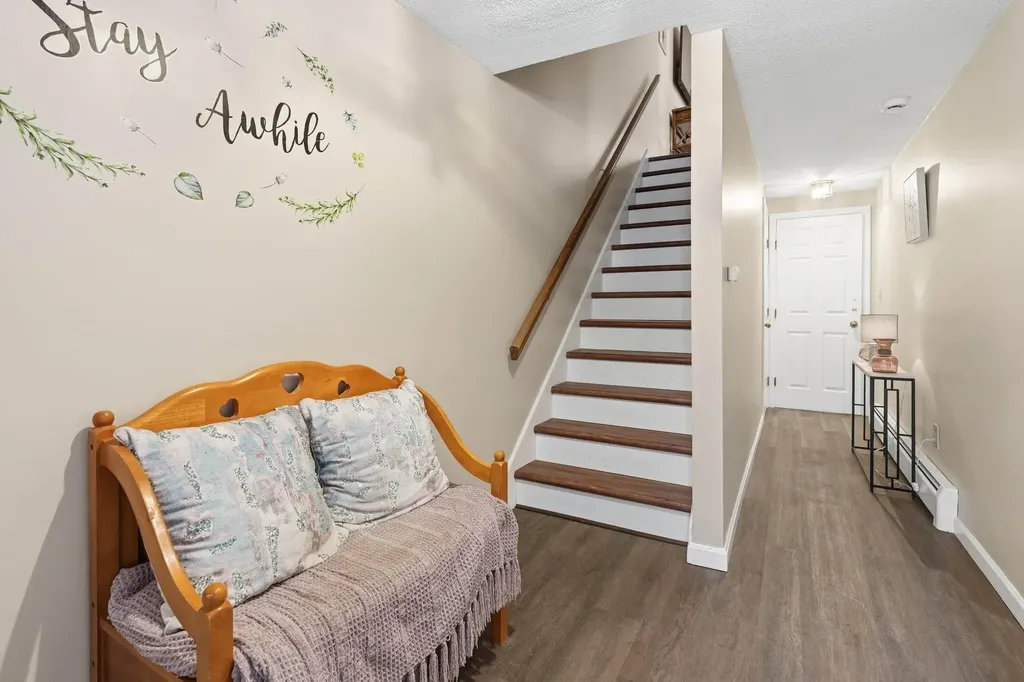 15 Walnut Circle Merrimack NH 03054