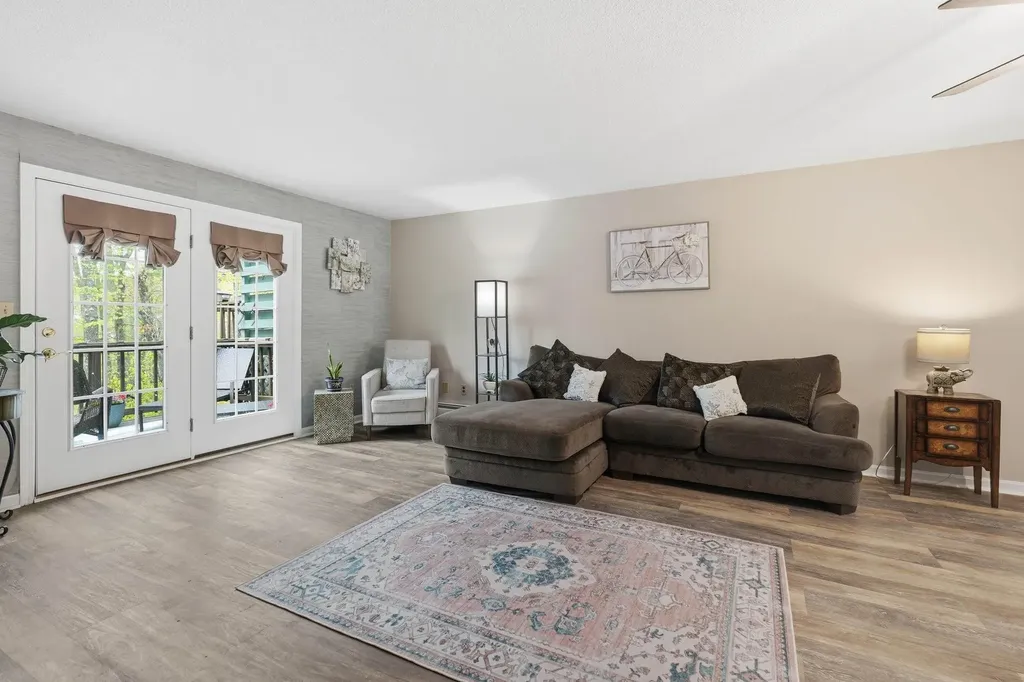15 Walnut Circle Merrimack NH 03054