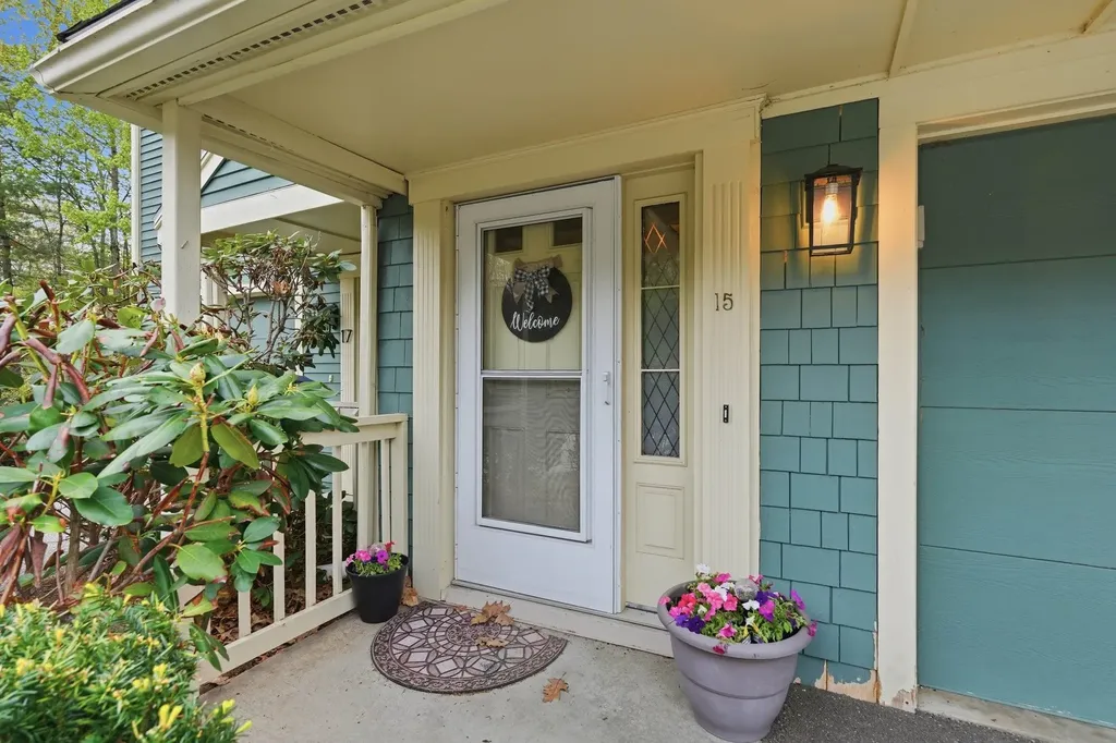15 Walnut Circle Merrimack NH 03054