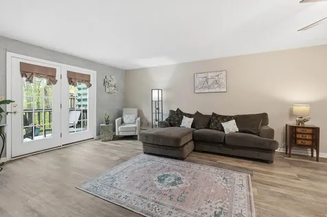 15 Walnut Circle Merrimack NH 03054