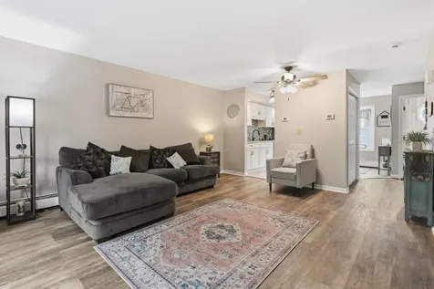 15 Walnut Circle Merrimack NH 03054