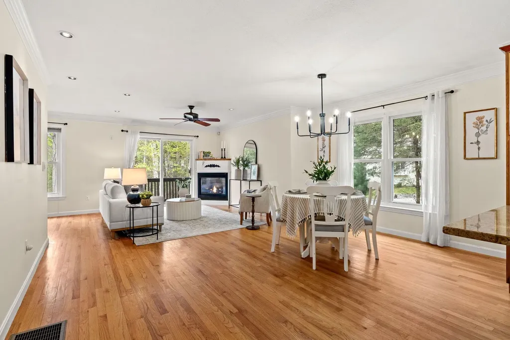 9 Chandler Lane Epping NH 03042