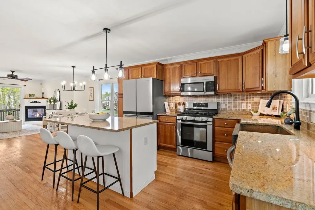 9 Chandler Lane Epping NH 03042