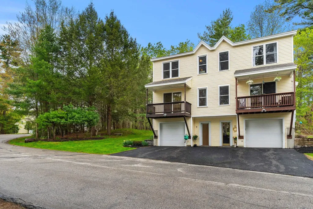 9 Chandler Lane Epping NH 03042
