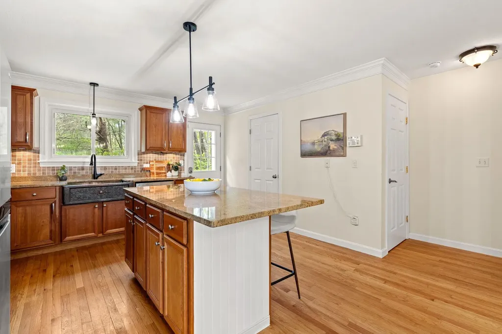 9 Chandler Lane Epping NH 03042