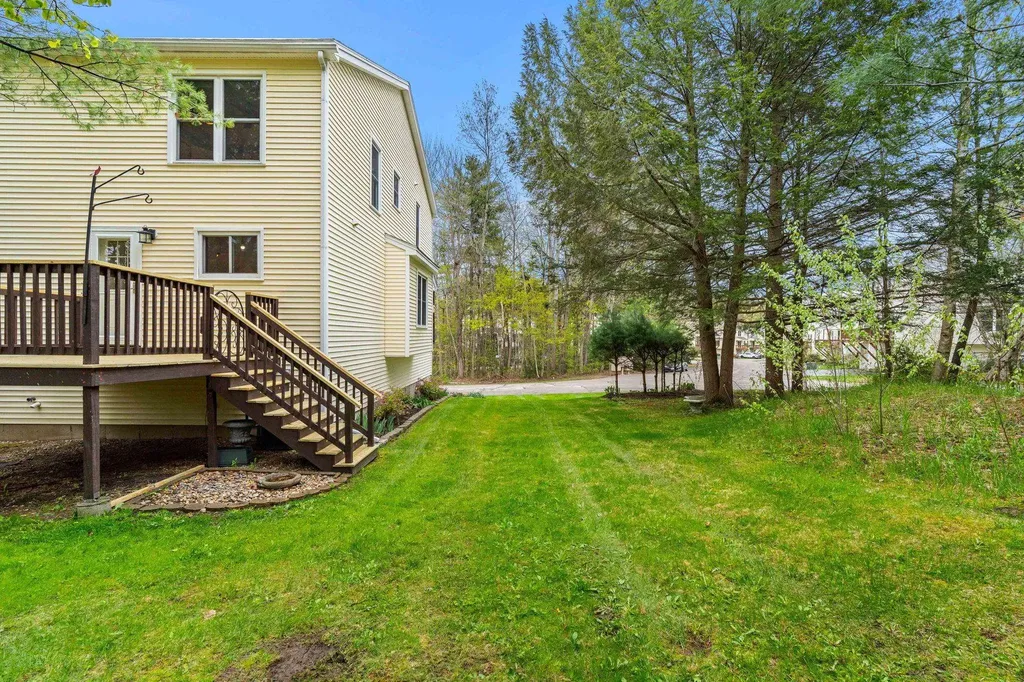 9 Chandler Lane Epping NH 03042
