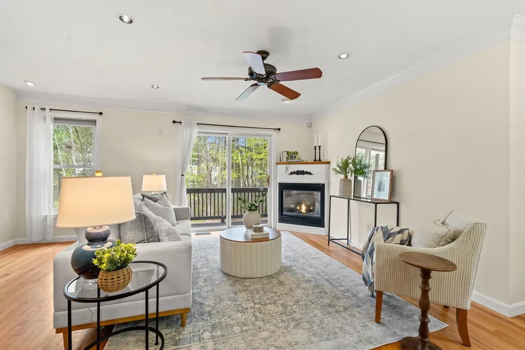 9 Chandler Lane Epping NH 03042
