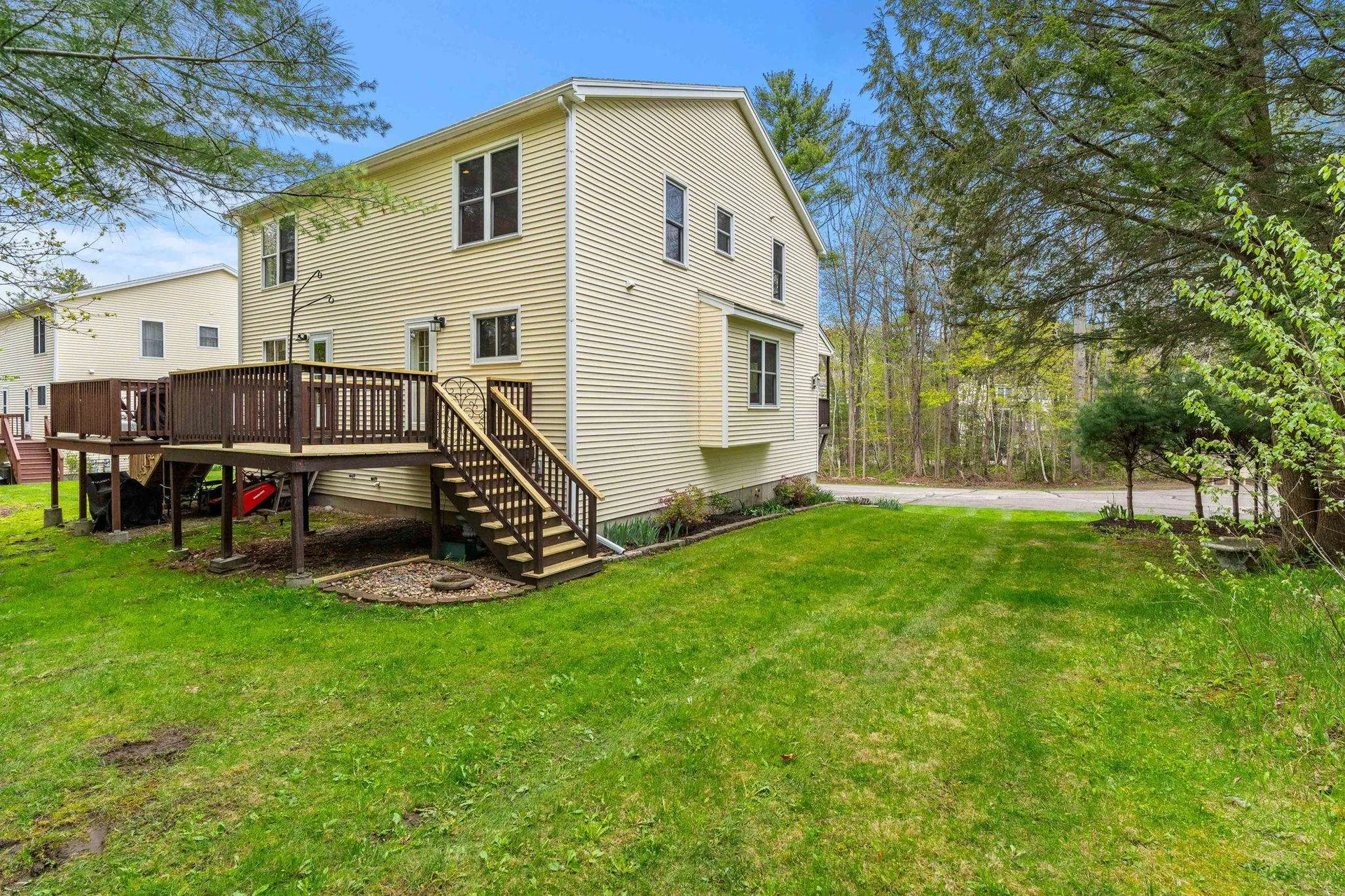 9 Chandler Lane Epping NH 03042