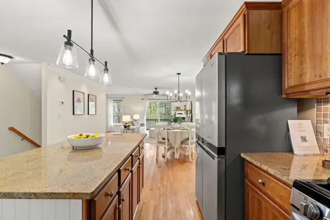9 Chandler Lane Epping NH 03042