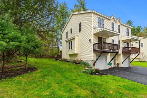 9 Chandler Lane Epping NH 03042