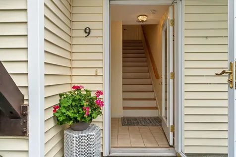 9 Chandler Lane Epping NH 03042