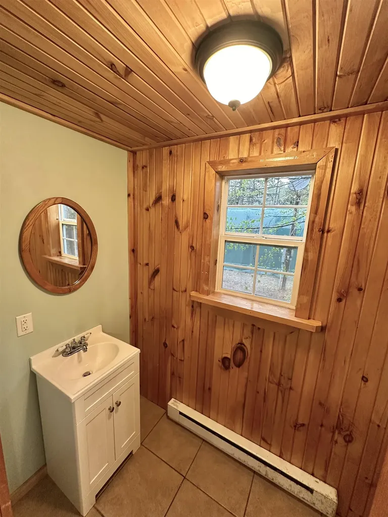 85 Elliott Lane Tamworth NH 03886