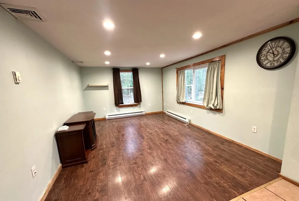 85 Elliott Lane Tamworth NH 03886