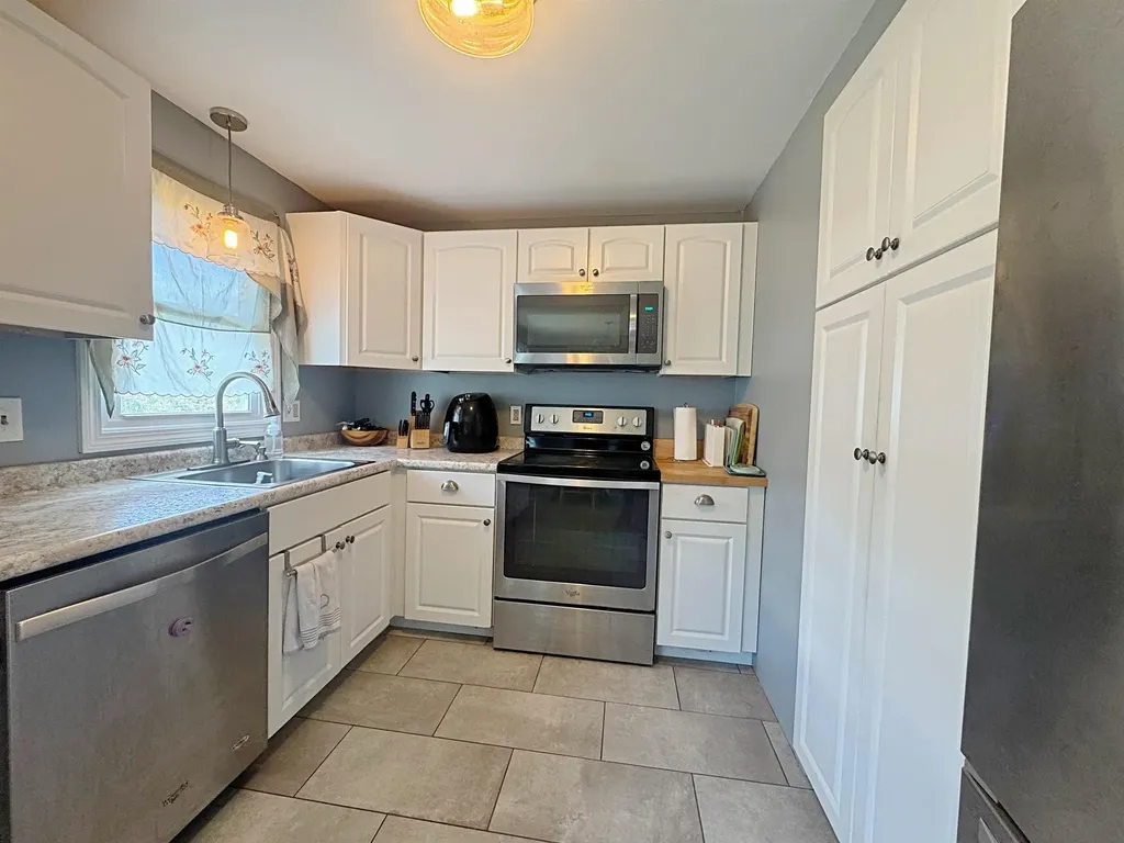 20 Edwin Avenue Claremont NH 03743