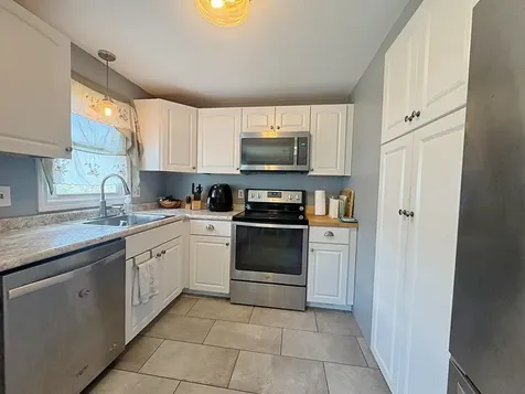 20 Edwin Avenue Claremont NH 03743