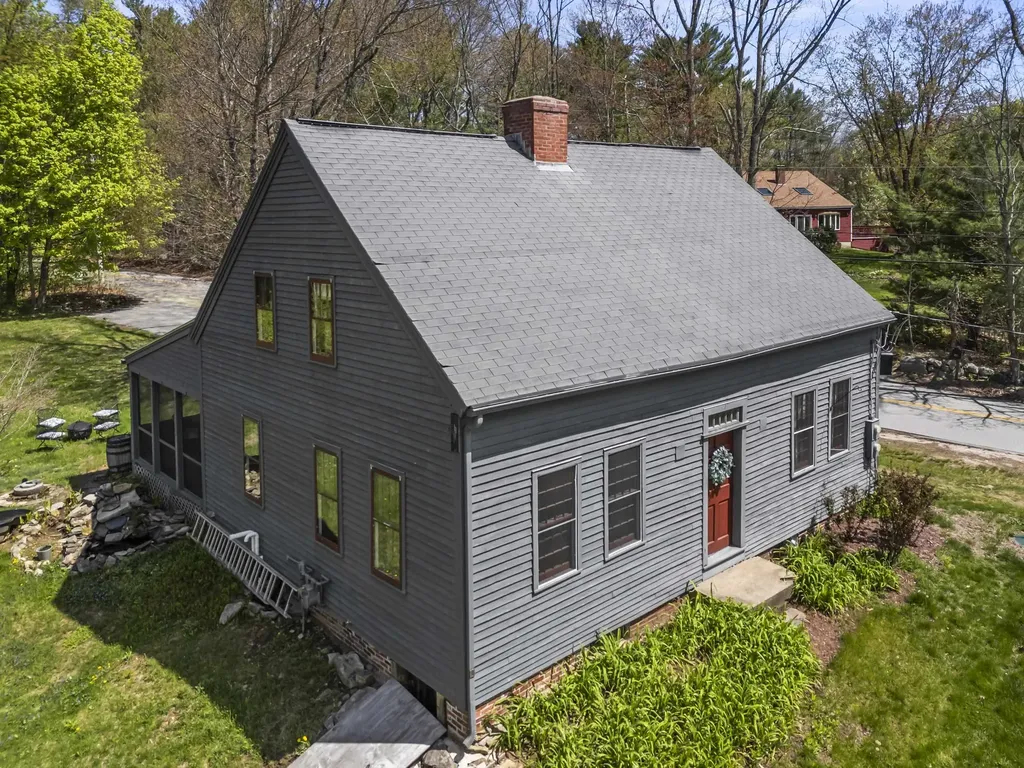 2 Otis Road Somersworth NH 03878
