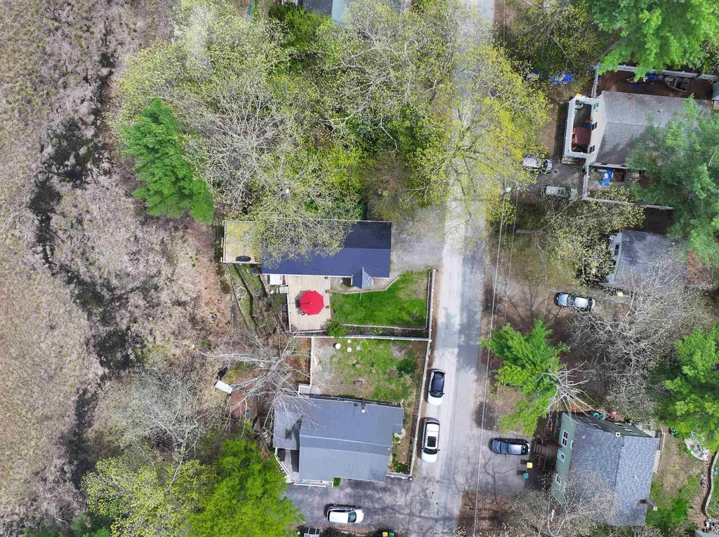 9 Riverside Drive Fremont NH 03044
