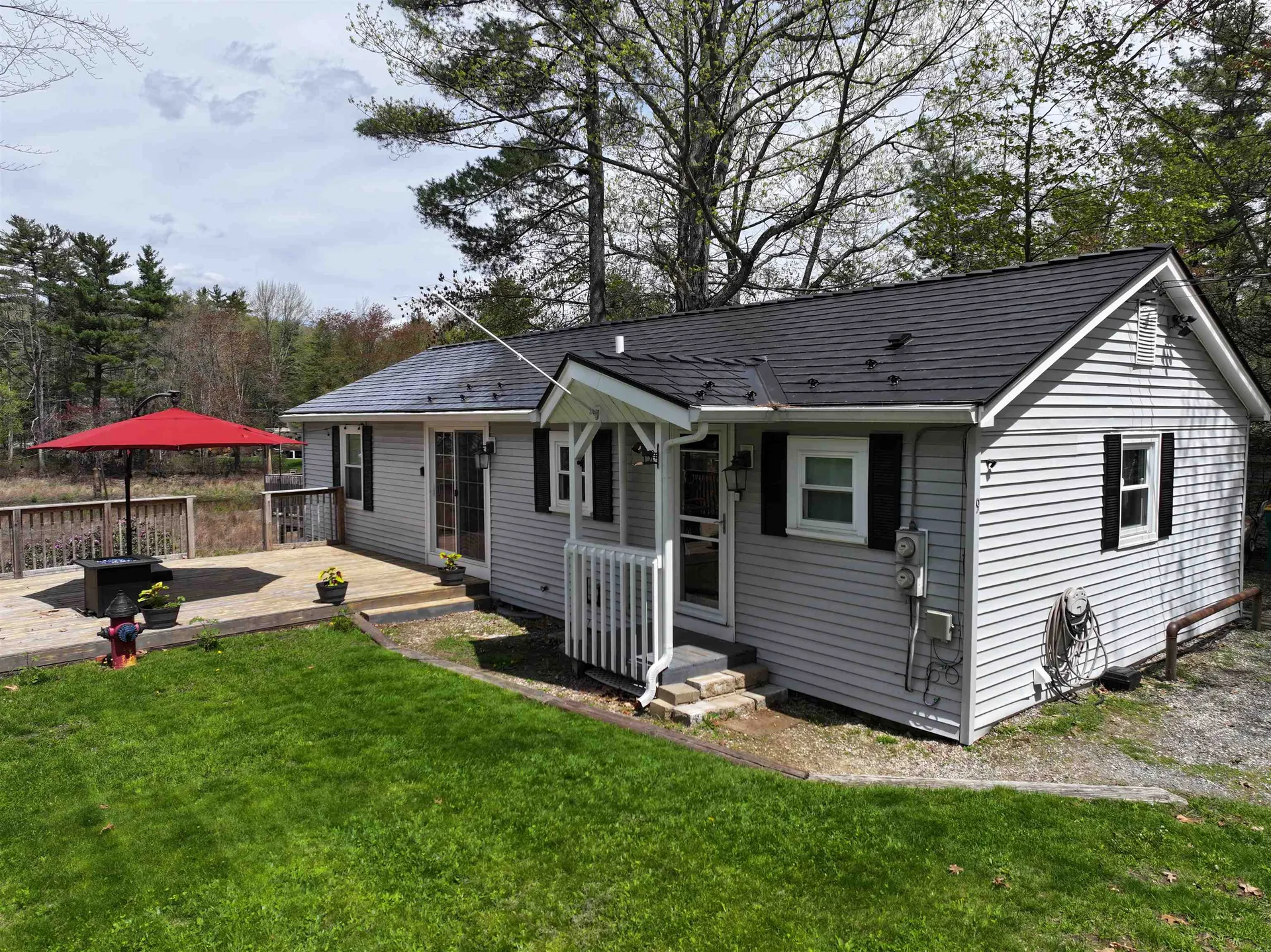 9 Riverside Drive Fremont NH 03044