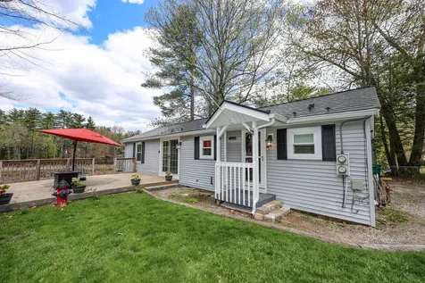 9 Riverside Drive Fremont NH 03044