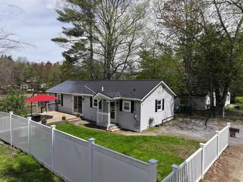 9 Riverside Drive Fremont NH 03044