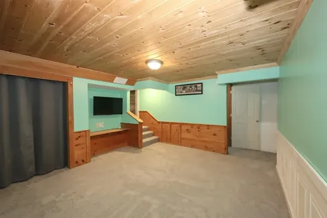 9 Riverside Drive Fremont NH 03044