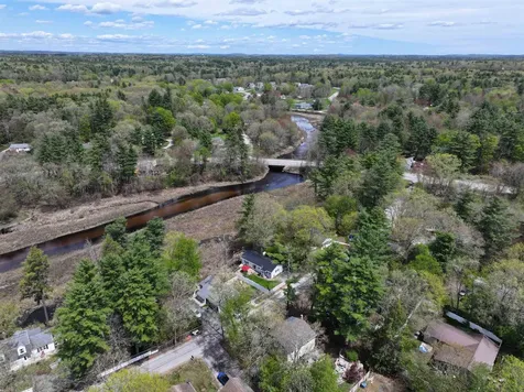 9 Riverside Drive Fremont NH 03044