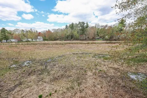 9 Riverside Drive Fremont NH 03044