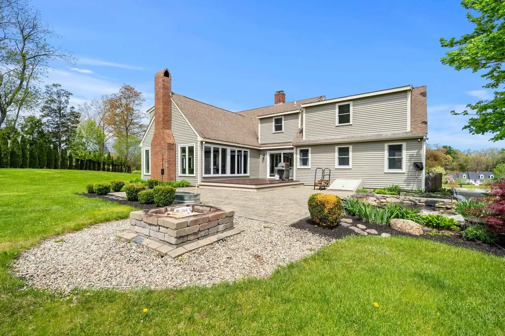 15 Prescott Lane Hampton Falls NH 03844