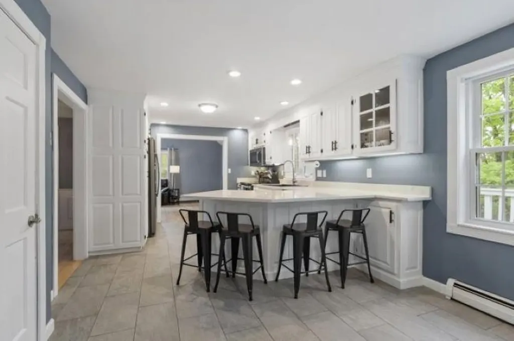 32 Amberwood Drive Atkinson NH 03811