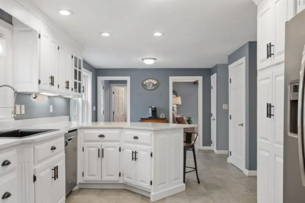 32 Amberwood Drive Atkinson NH 03811