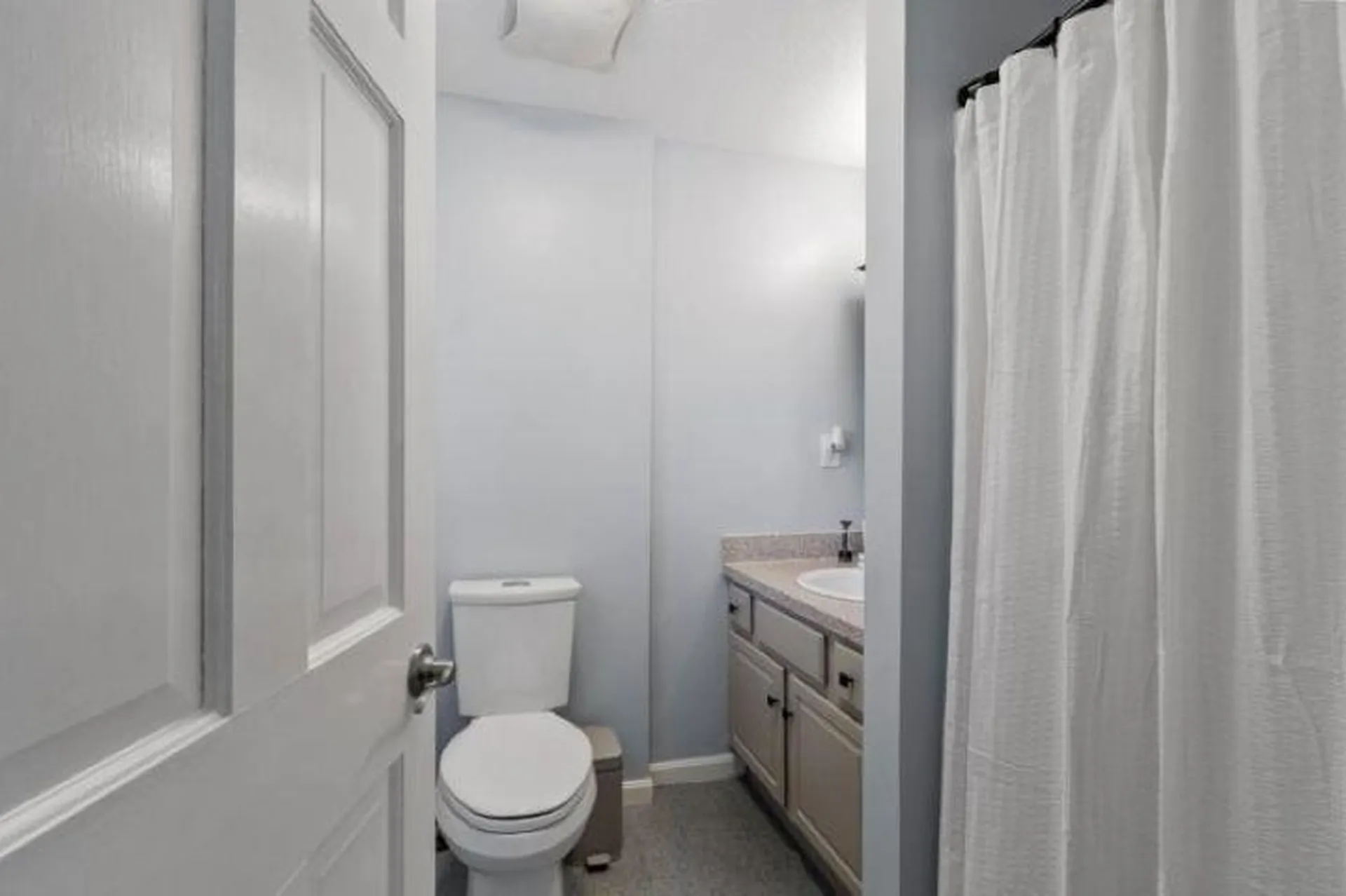 32 Amberwood Drive Atkinson NH 03811