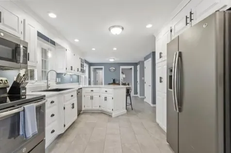 32 Amberwood Drive Atkinson NH 03811