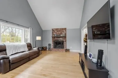 32 Amberwood Drive Atkinson NH 03811