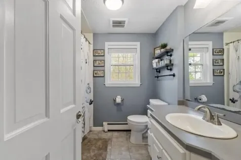 32 Amberwood Drive Atkinson NH 03811