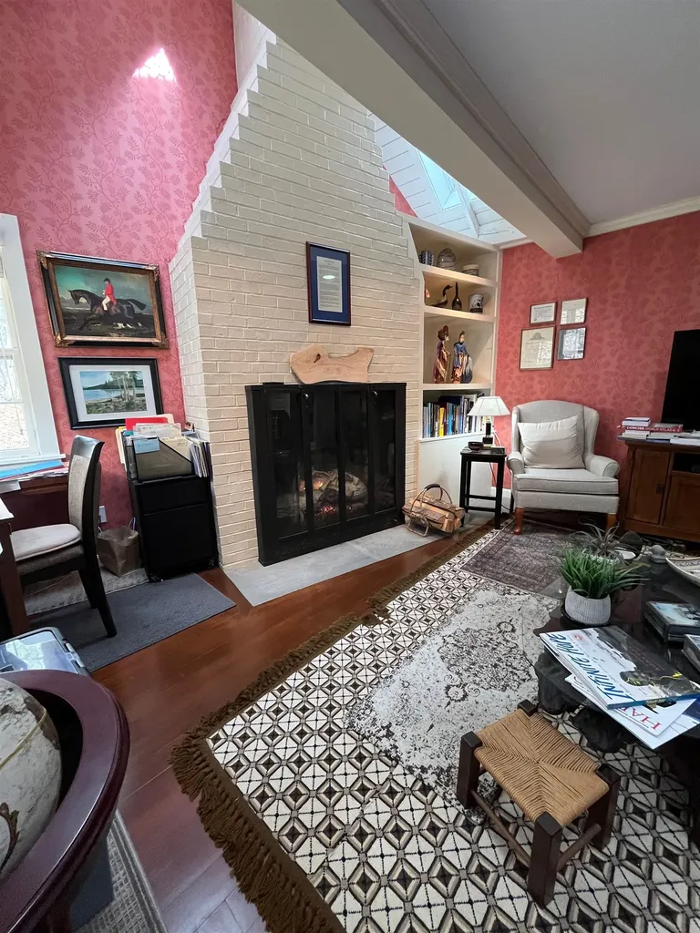 6 Oak Ridge Road Lebanon NH 03784