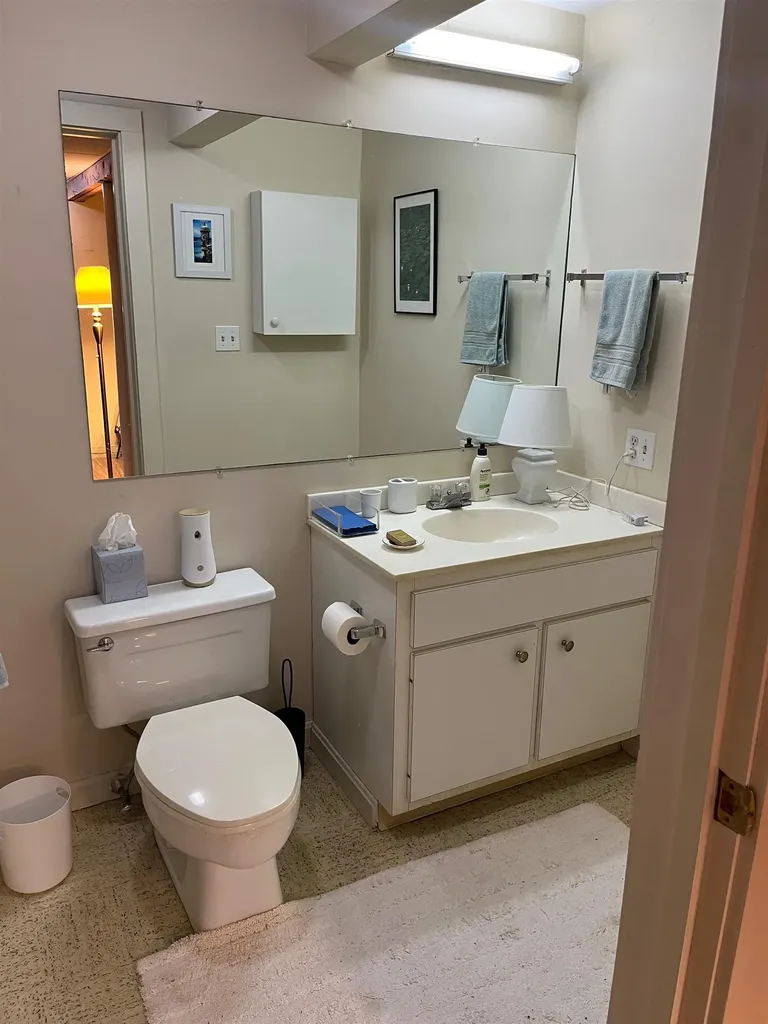 6 Oak Ridge Road Lebanon NH 03784