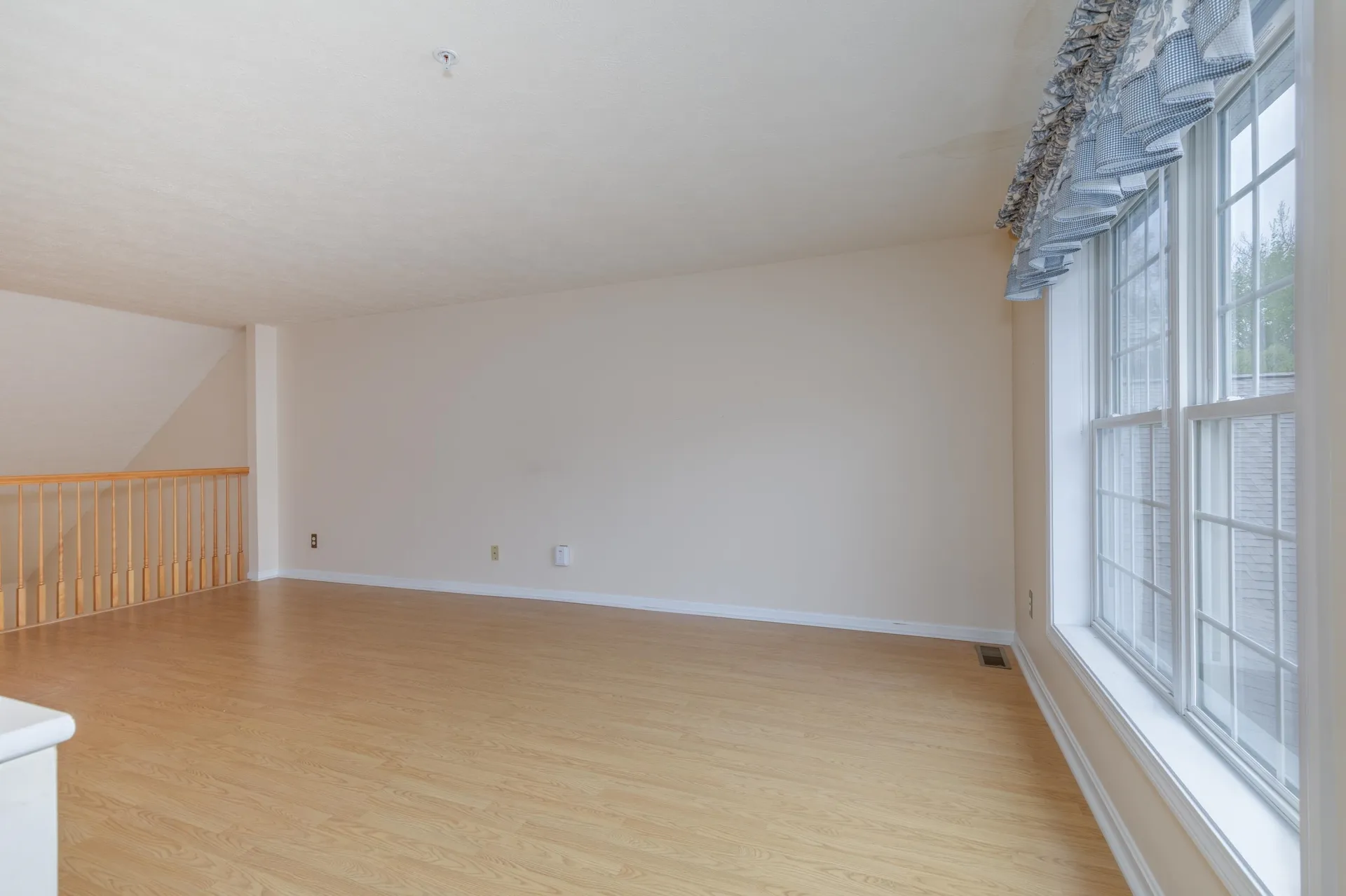 5 Lafond Avenue Hooksett NH 03106