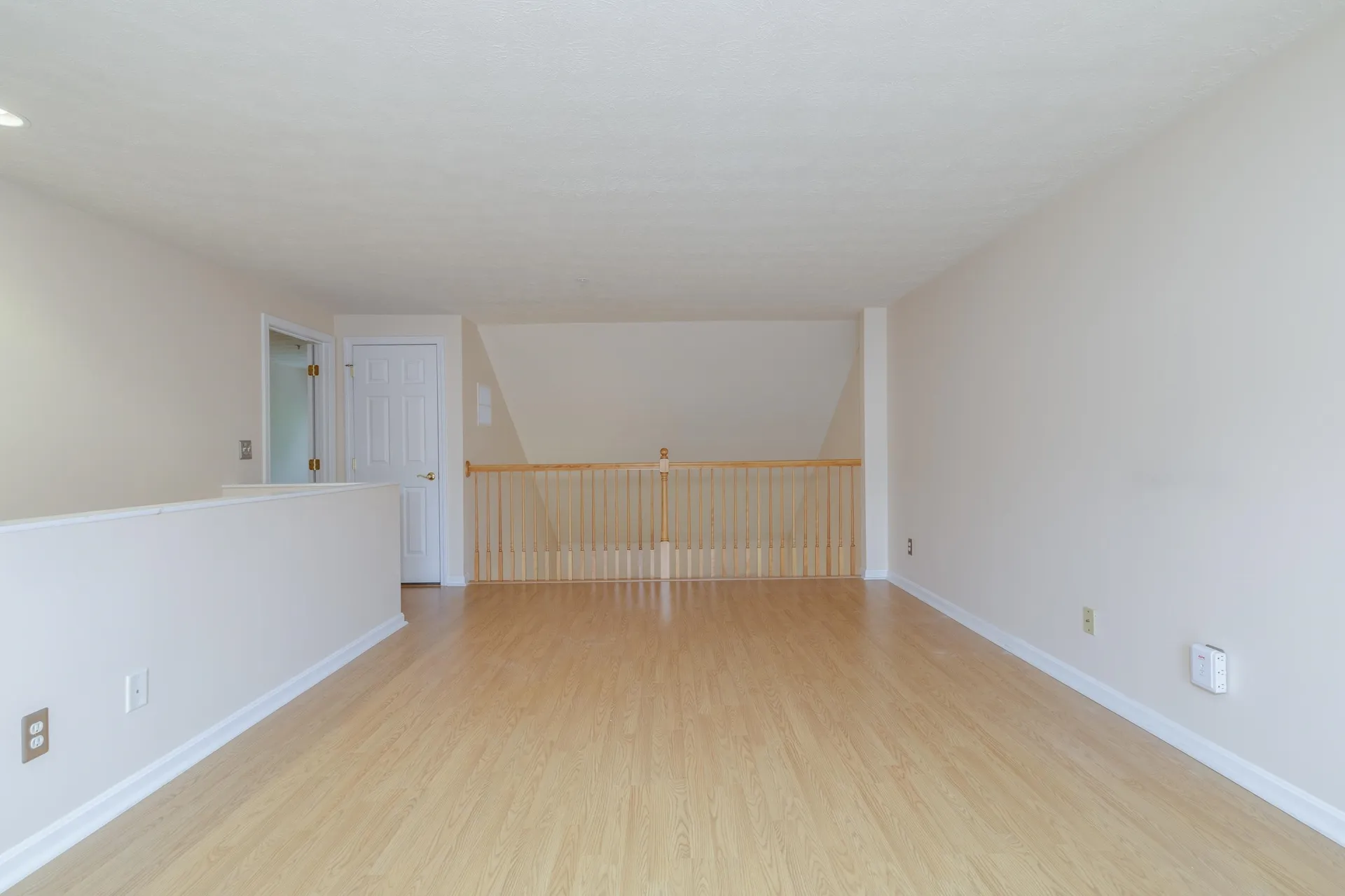 5 Lafond Avenue Hooksett NH 03106