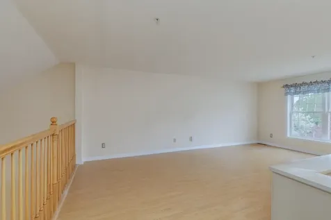 5 Lafond Avenue Hooksett NH 03106