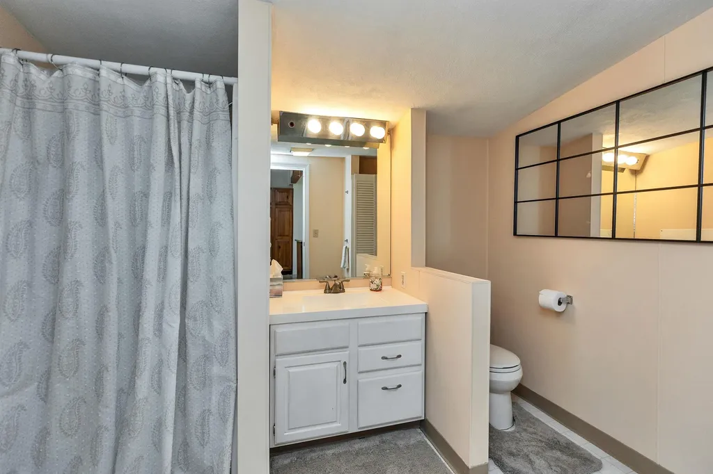 90 Collins Pond Road Fitzwilliam NH 03447