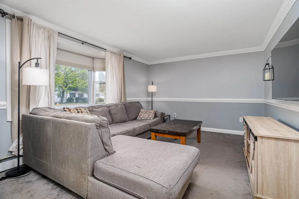 86 Manor Road Concord NH 03303