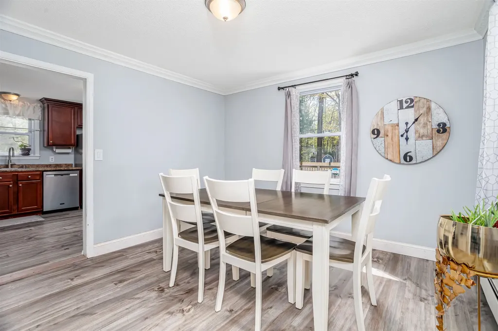 86 Manor Road Concord NH 03303