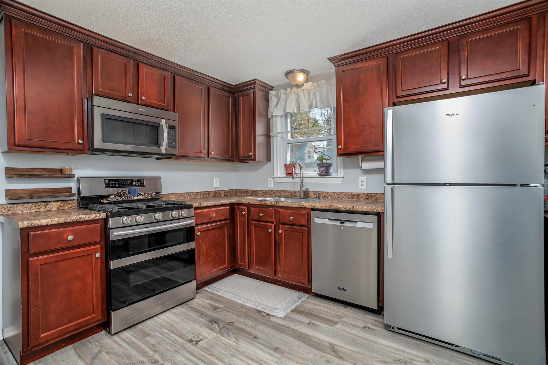 86 Manor Road Concord NH 03303