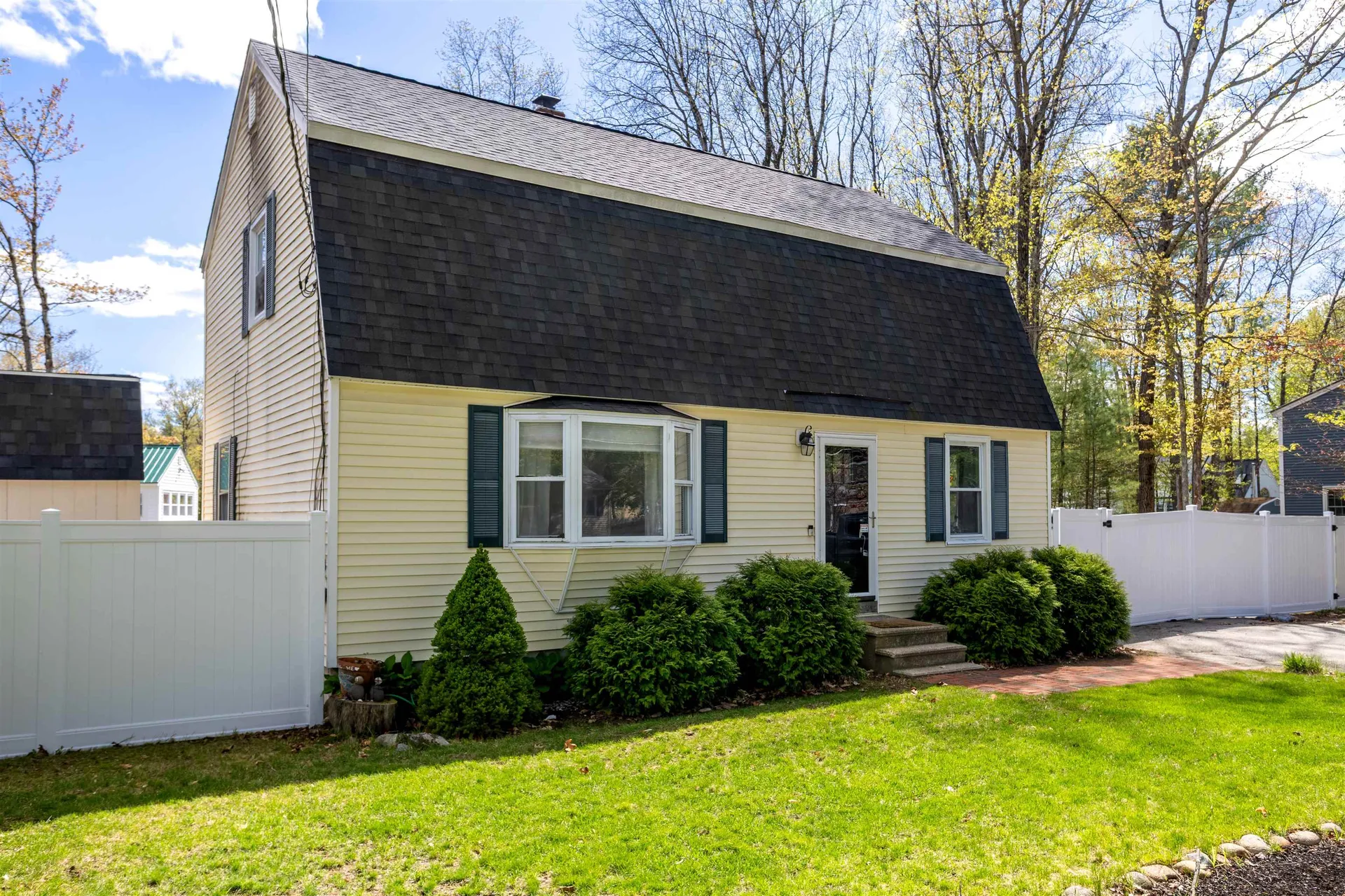 86 Manor Road Concord NH 03303