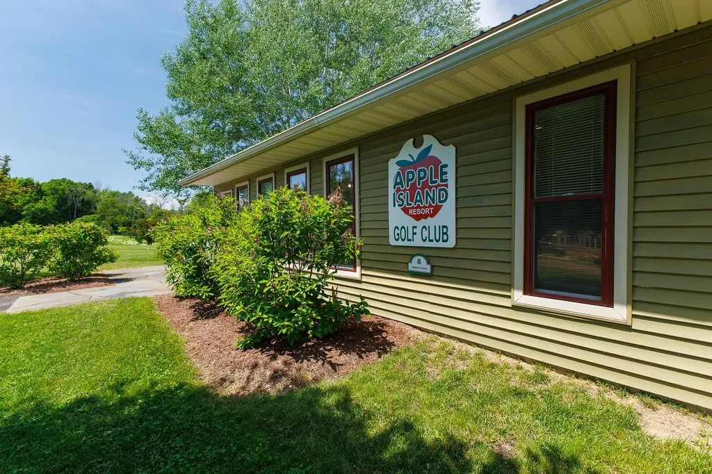 2 Gull Lane South Hero VT 05486