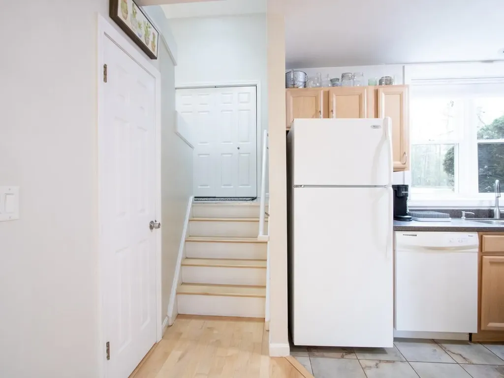 438 Oak Circle Colchester VT 05446