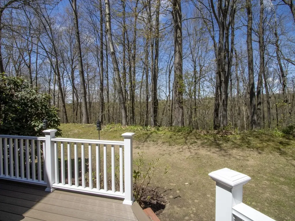 438 Oak Circle Colchester VT 05446