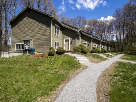 438 Oak Circle Colchester VT 05446