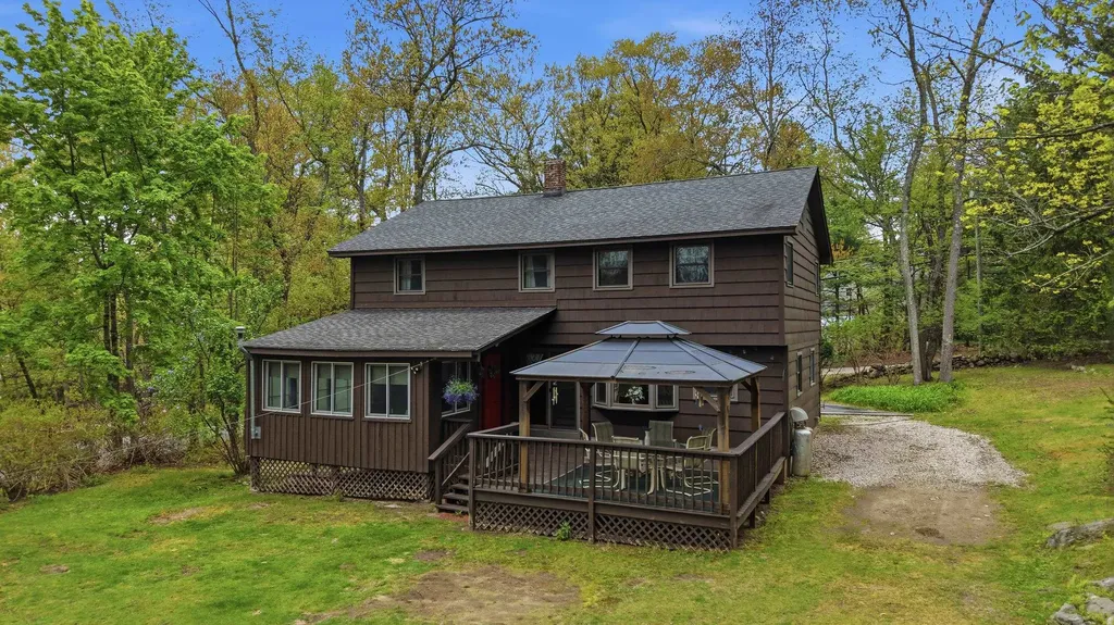 9 Lamb Road Nashua NH 03062