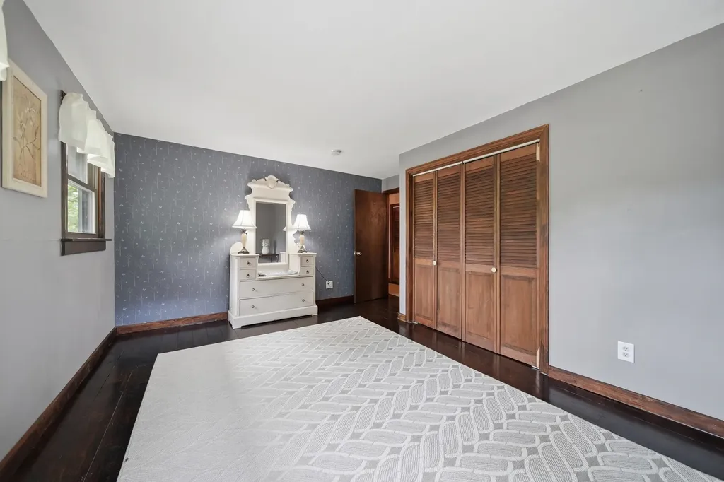 9 Lamb Road Nashua NH 03062